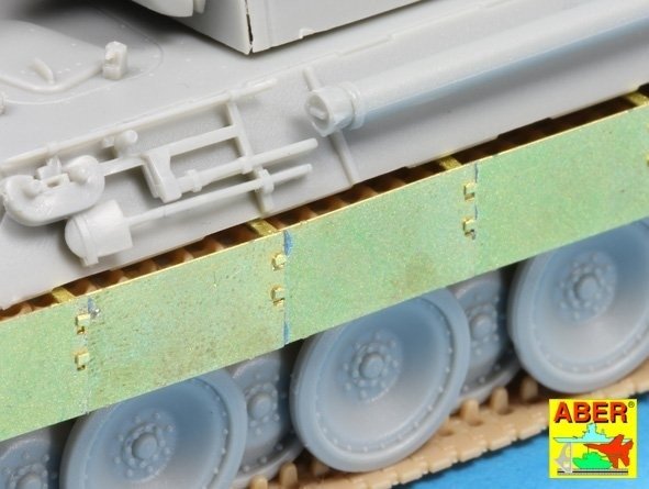 Aber 72A02 Jupes latérales pour Panther A/D 1/72 – image 3
