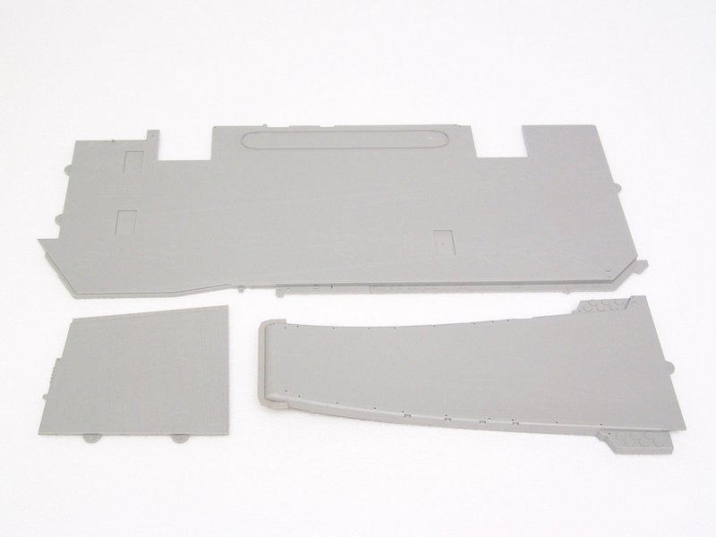 Trumpeter 05606 USSR Admiral Kuznetsov aircraft carrier 1/350 – Bild 18
