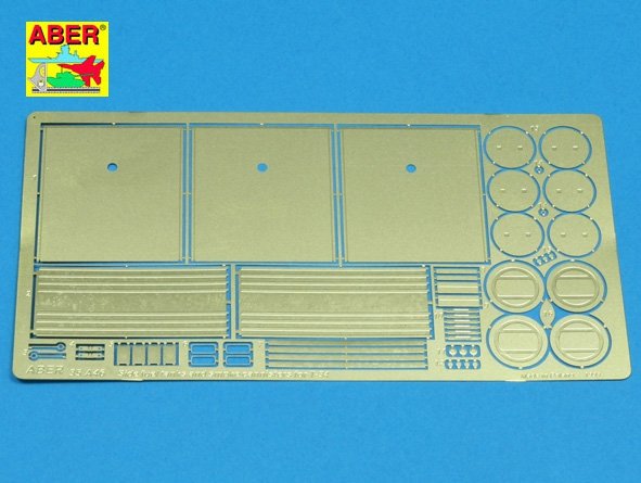 Aber 35A046 Boczne zbiorniki paliwa i wytwornice dymu do T-34 1/35