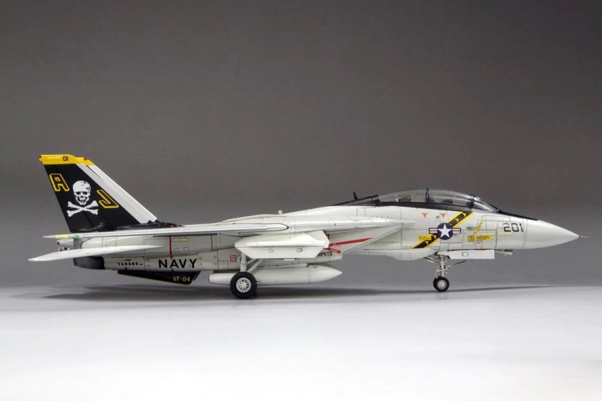 Fine Molds FP30 U.S. Navy F-14A Tomcat 1/72 – immagine 3