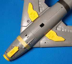 Omask 748107 Mig-17F wheel bay plugs (for Ammo) 1/48 – Bild 2