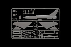 Italeri 1398 F-100F SUPER SABER (1/72) – image 2