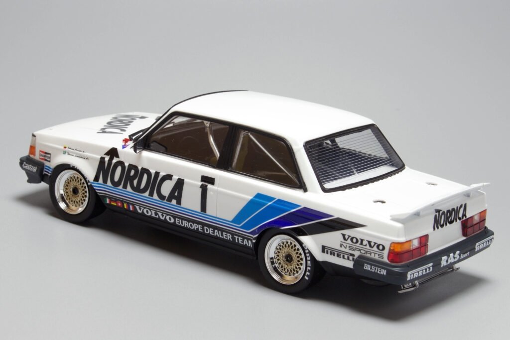 NuNu PN24013 Volvo 240 Turbo &amp;#39;86 ETCC Hockenheim Winner 1/24 – Bild 4