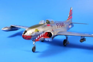 Specjal Hobby 32048 F-80C Étoile filante sur la Corée (1/32)  – image 4