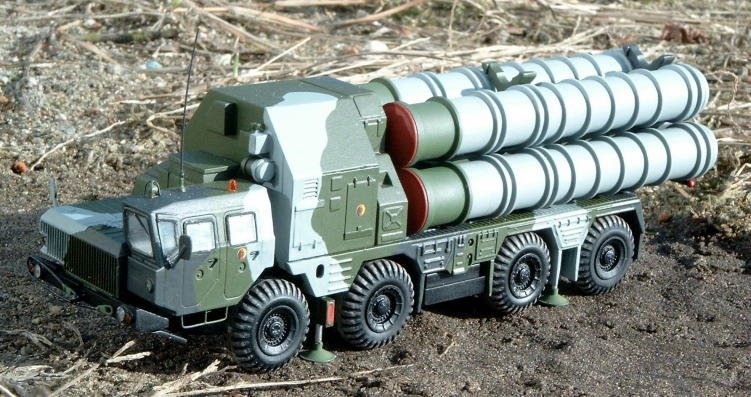 PST 72050 S-300PMU (SA-10“Grumble”) Air Defense System 5P85S 1/72 – Bild 2