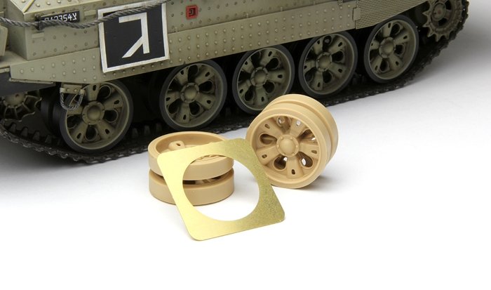 Meng Model SS-003 Achzarit Israel Heavy Armoured Personnel Carrier 1/35 – Bild 6