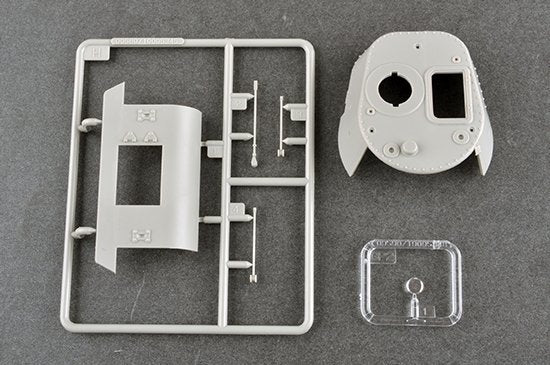 Trumpeter 09590 Soviet T-100 Heavy Tank 1/35 – Bild 4