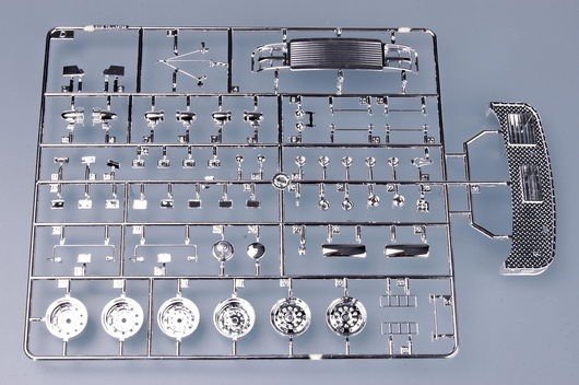Trumpeter 02506 American LAFRANCE Eagle Fire Pumper 1/25 – immagine 10