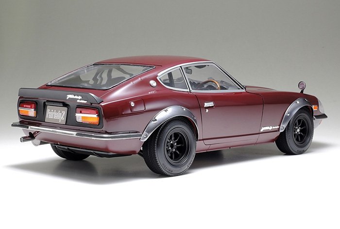 Tamiya 12051 Nissan Fairlady 240ZG Street Custom 1/12 – immagine 3
