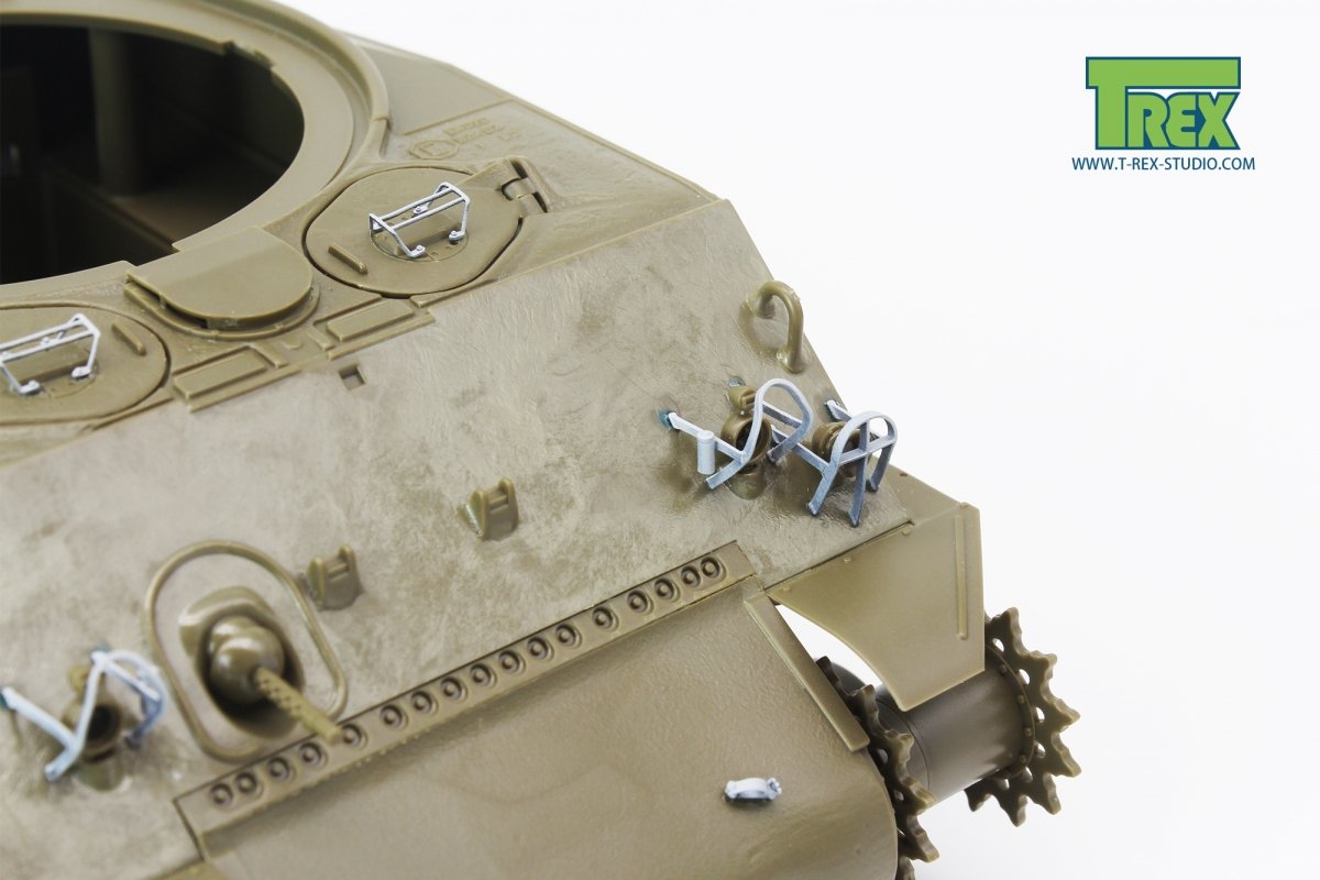 T-Rex Studio TR35022 M4 Sherman Guards Set (for Welded Hull) can support 2 tanks 1/35 – immagine 4