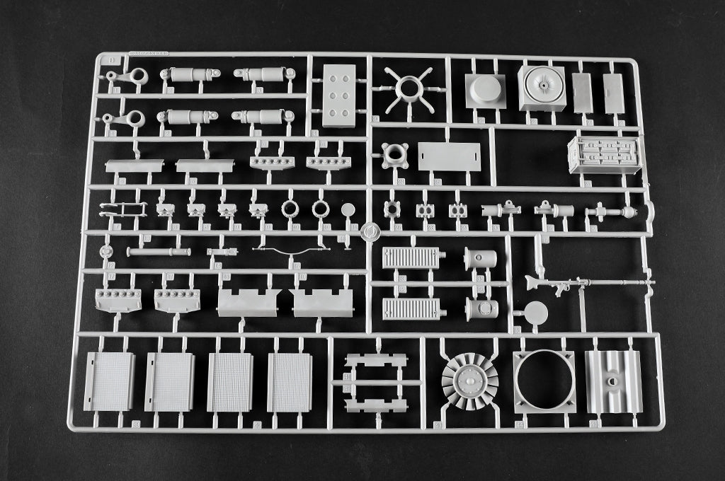 Trumpeter 00948 German Tiger II Heavy Tank - Porsche Turret Early Production 1/16 – Bild 56