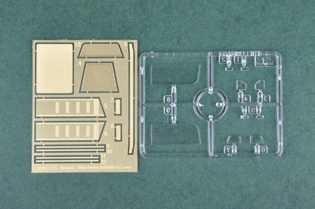 Hobby Boss 82467 Meng Shi Véhicule utilitaire léger militaire de 1,5 tonne - Version Parade (1/35) – image 6