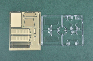 Hobby Boss 82467 Meng Shi Véhicule utilitaire léger militaire de 1,5 tonne - Version Parade (1/35) – image 6