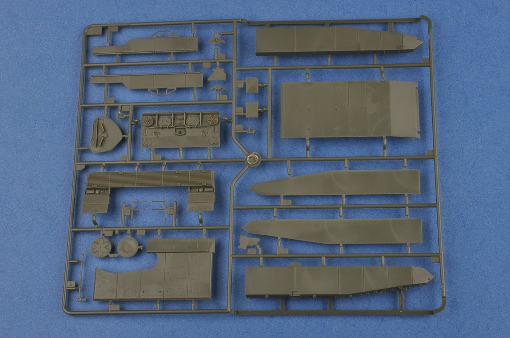 Hobby Boss 83867 Leopard 2A4M CAN – image 5