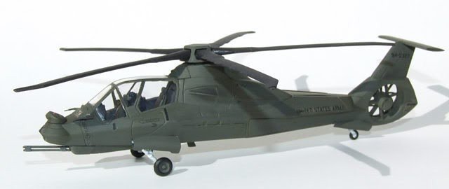 Revell 04469 RAH.66 Comanche 1/72 – image 5