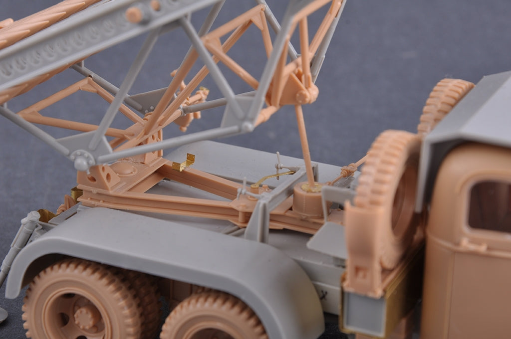 Hobby Boss 84572 GAZ-AAA avec BM13/16 Katyusha 1/35 – image 3