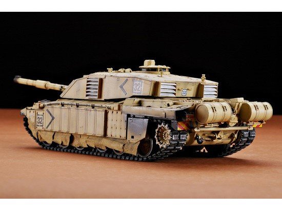 Trumpeter 00323 British Challenger 2 MBT (OP. Telic) Iraq 2003 1/35 – imagen 4