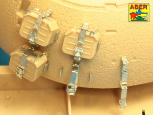 Supports Aber 35A129 pour boîtes de munitions supplémentaires utilisées sur les tanka soviétiques comme : T-54 ; T-55 ou T-62 (1/35) – image 6