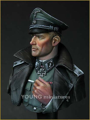 Young Miniatures YM1811 SS TOTENKOPF OFFICER WWII 1/10 – Bild 5