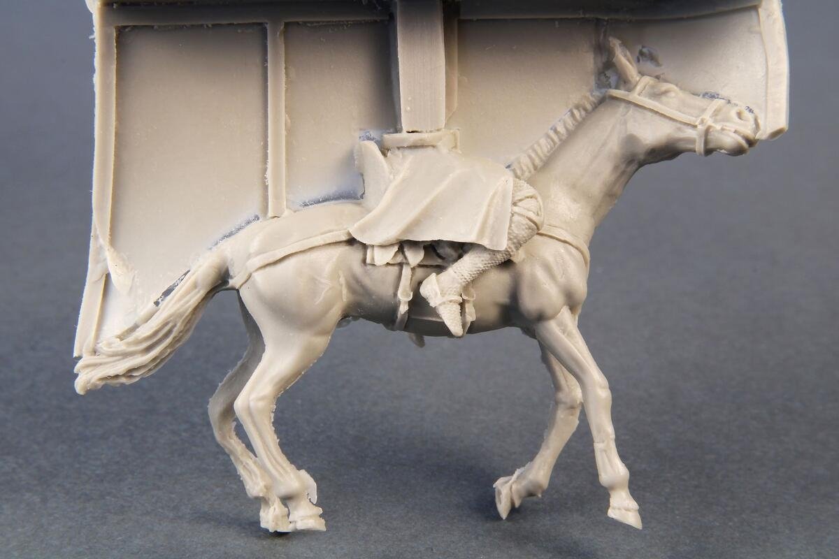 CMK F48273 Chevalier (Knight on Horseback) 1/48 – imagen 5