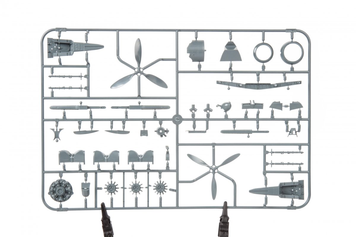 Eduard 84117 Fw 190A-4 w/ engine flaps &amp;amp; 2-gun wings 1/48 – Bild 6
