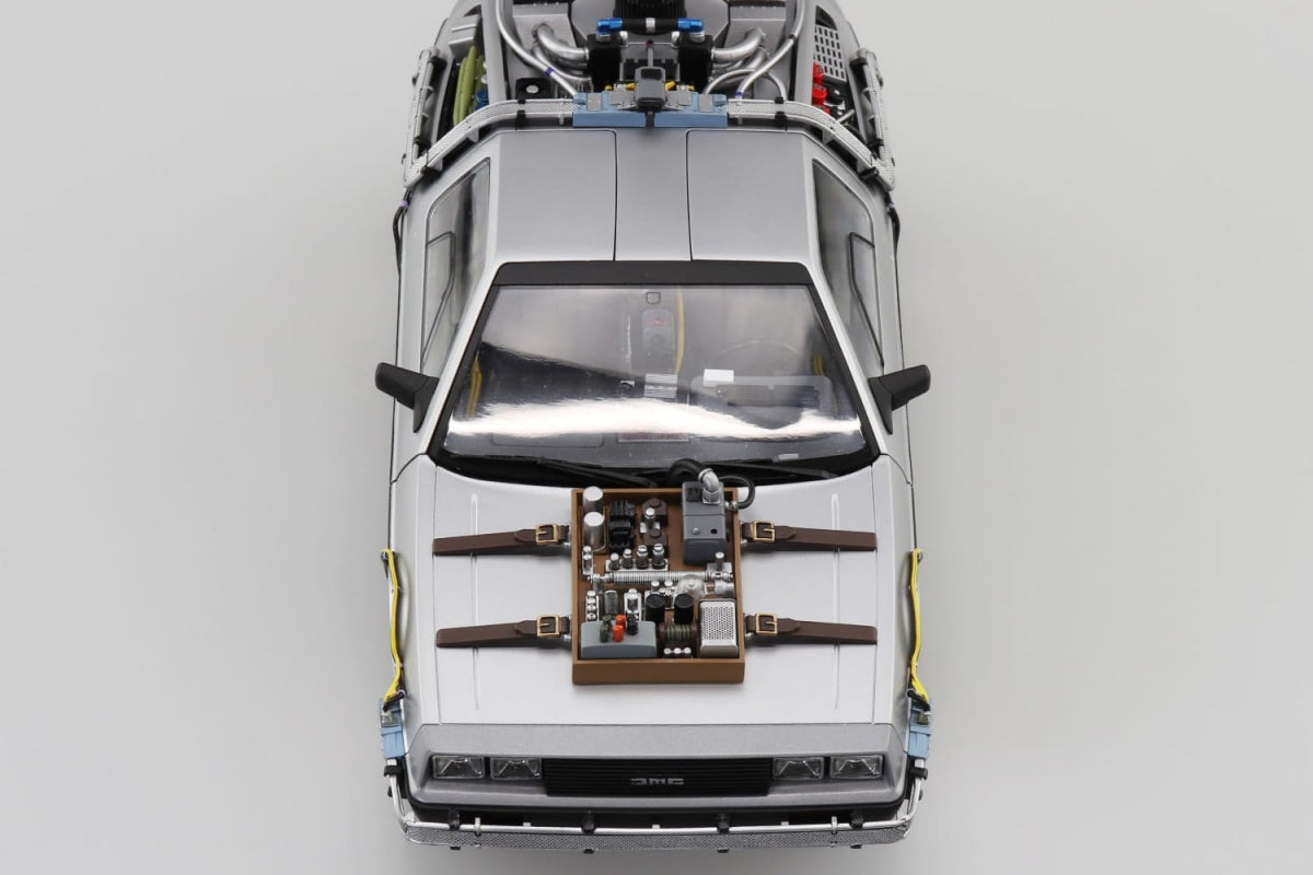 Aoshima 06438 Timemachine from BACK TO THE FUTURE Part III 1/24