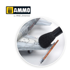 AMMO of Mig Jimenez 8576 DUST REMOVER BRUSH 2 – zdjęcie 3