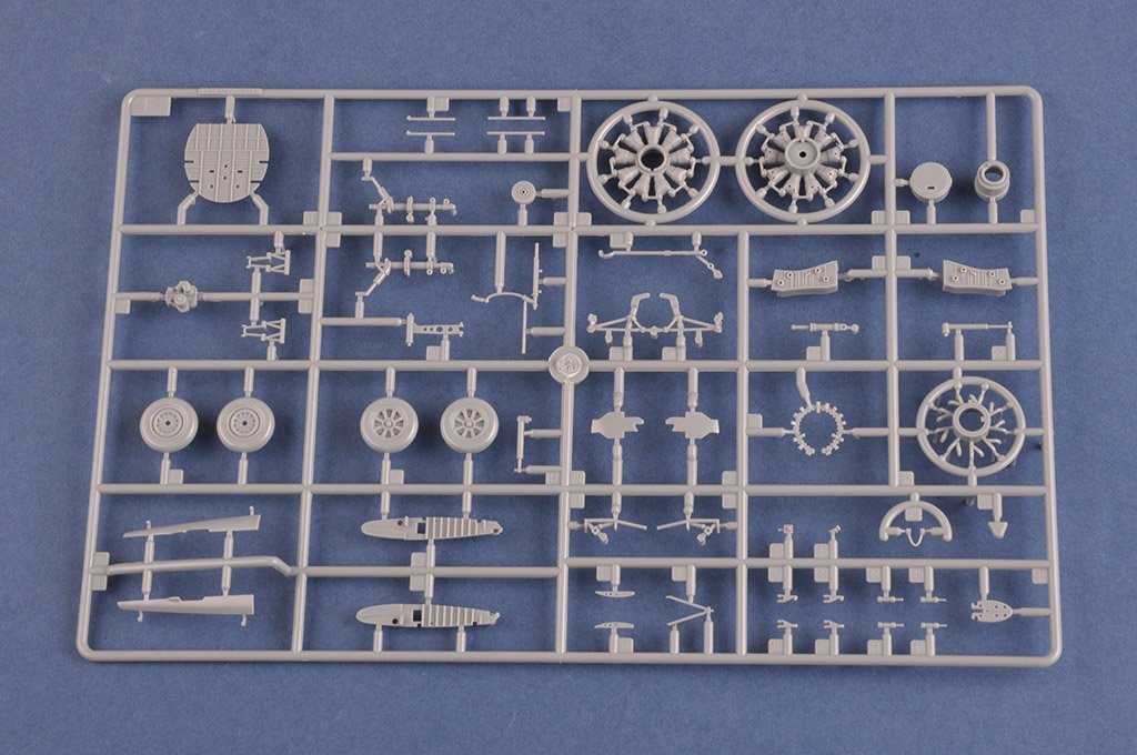 Hobby Boss 80384 F4U-1D Corsair 1/48 – imagen 10