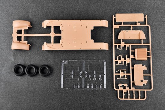 Trumpeter 09538 Sd.Kfz.8 (DB9)Half-Track Artillery Tractor 1/35 – Bild 13