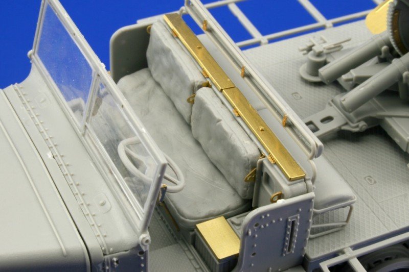 Eduard 36104 Sd. Kfz.7/2 (early) Flak 37 37mm 1/35 Trumpeter – Bild 9