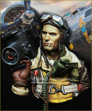Young Miniatures YM1872 B-17 CREW with K20 CAMERA 1/10 – image 2