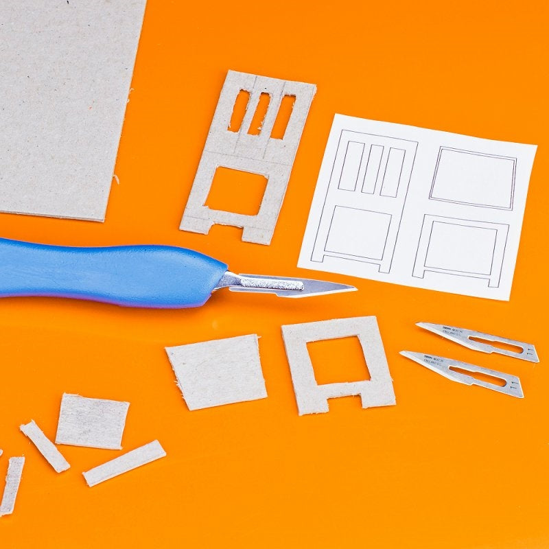 Manche de scalpel en plastique Modelcraft PKN5002-11 et 5 lames n° 11 – image 3