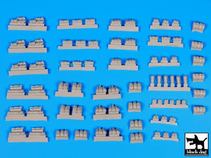 Black Dog T72057 Tentage plus bedrols 3 accessories set 1/72 – imagen 6