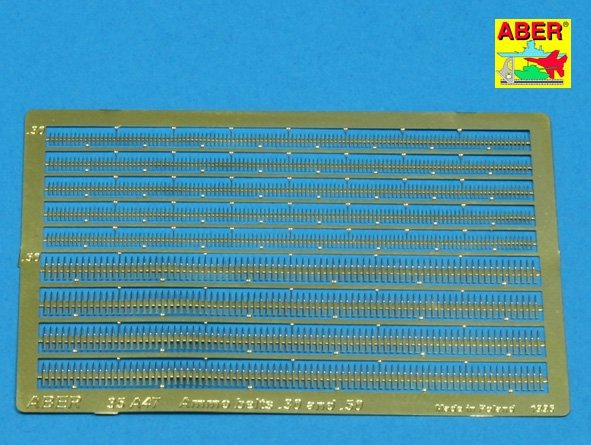 Aber 35A047 .30 and .50 inch ammo belts (1/35)