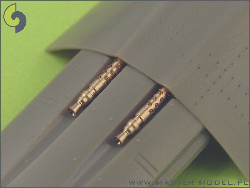 Master AM-48-018 Fw 190 A6 armament set (MG 17 barrel tips, MG 151 barrels, MG 151 fairings) &amp;amp; Pitot Tube 1/48 – Bild 3