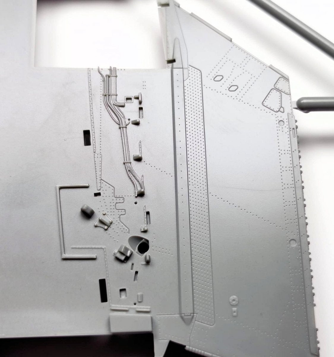 MiniBase 8001 SU-33 Flanker-D 1/48 – Bild 10