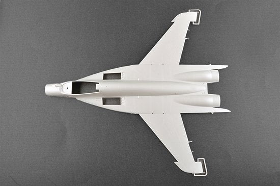 Trumpeter 03224 Russian Mikoyan MIG-29C Fulcrum 1/32 – imagen 3
