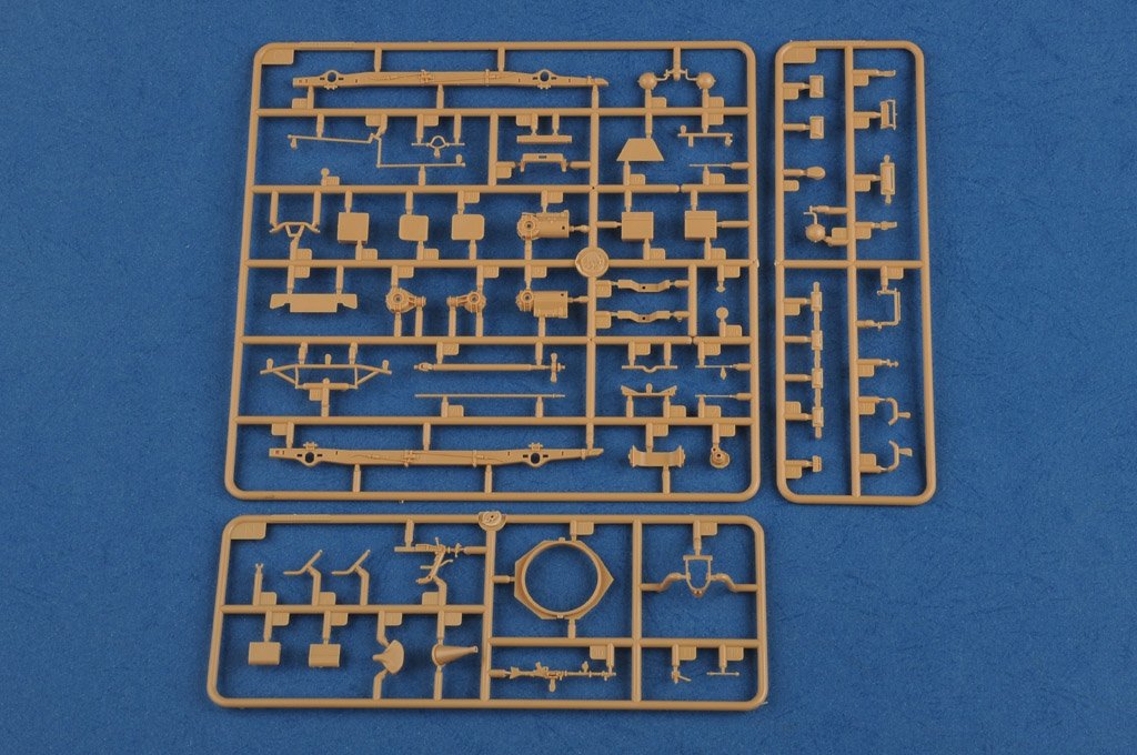 Hobby Boss 83812 German Sd.Kfz.221 Leichter Panzerspahwagen (3rd Series) – immagine 7