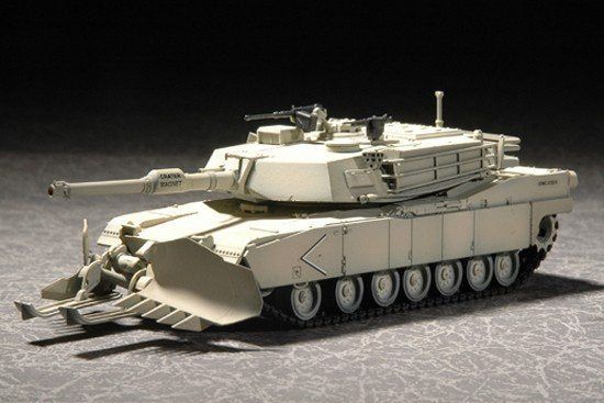 Trumpeter 07277 M1A1 with Mine Clearing Blade System 1/72