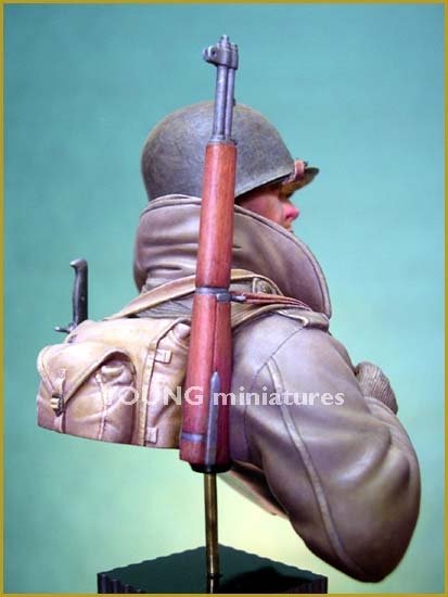 Young Miniatures YM1812 US SOLDIER ARDENNES 1944 1/10 – zdjęcie 7