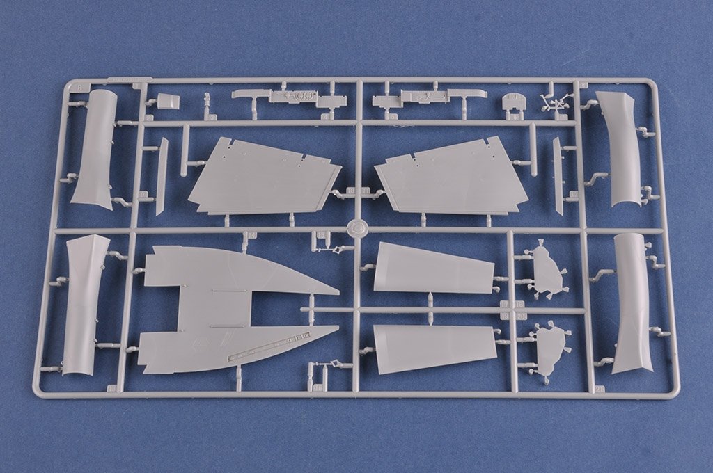 Hobby Boss 85813 F/A-18F Super Hornet 1/48 – Bild 8