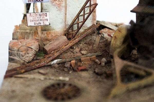 RT-Diorama 35307 Factory Rubble &amp;amp; Ruins Set 1/35 – imagen 3
