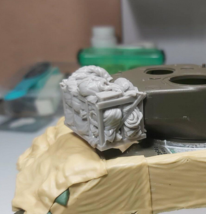 Panzer Art RE35-662 Turret stowage bin for M4 “Sherman” 75 1/35 – zdjęcie 3