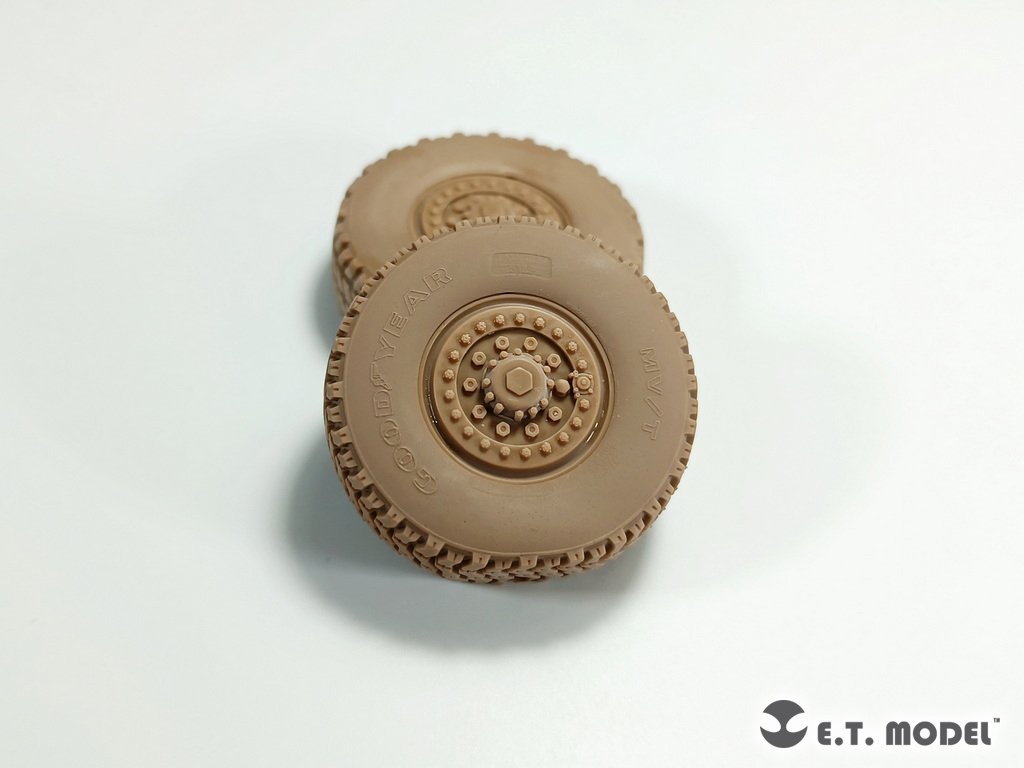 ET Model P35-127 Modern US M142 High Mobility Artillery Rocket System（HIMARS）Sagged Wheels for Trumpeter kit 1/35 – image 4