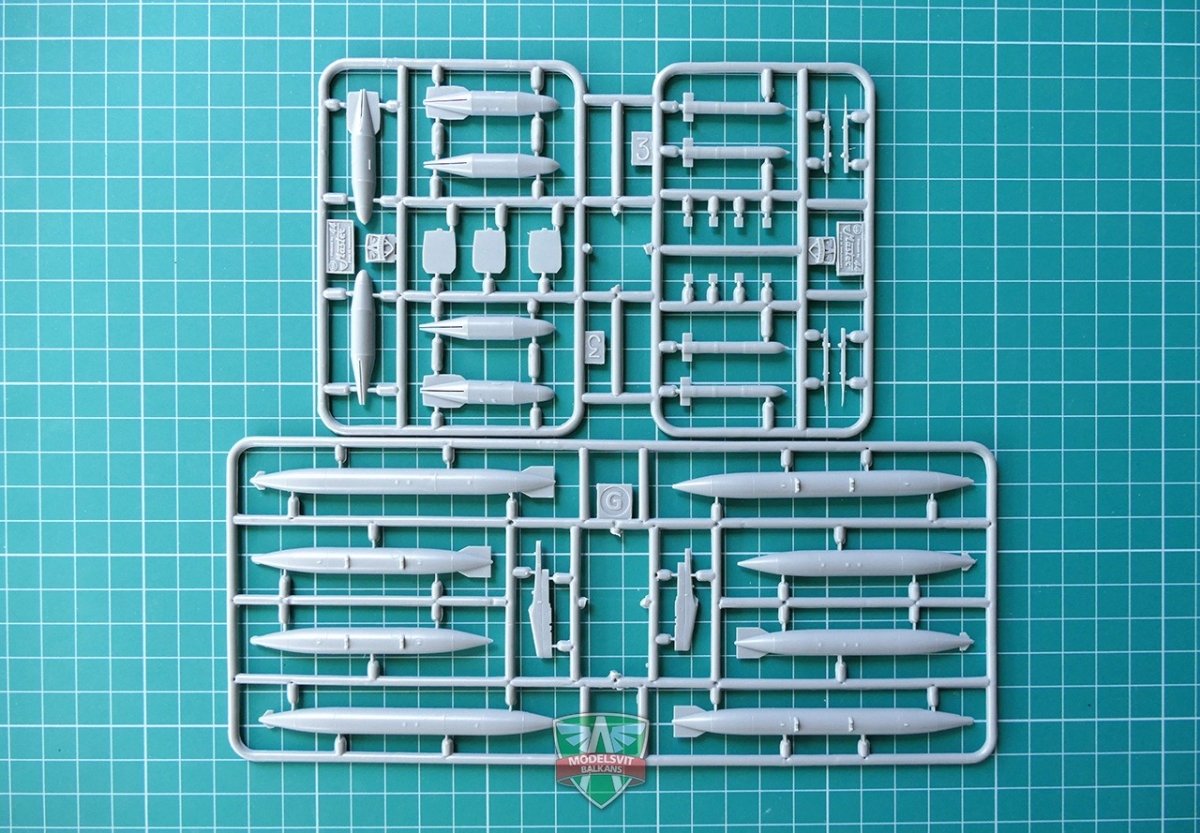 Modelsvit 72018 Sukhoi Su-17 Serial 1/72 – imagen 3