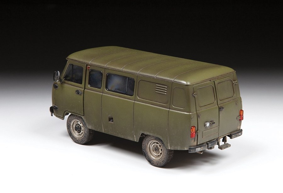 Zvezda 3644 Russian Military Van UAZ 3909 1/35 – immagine 3