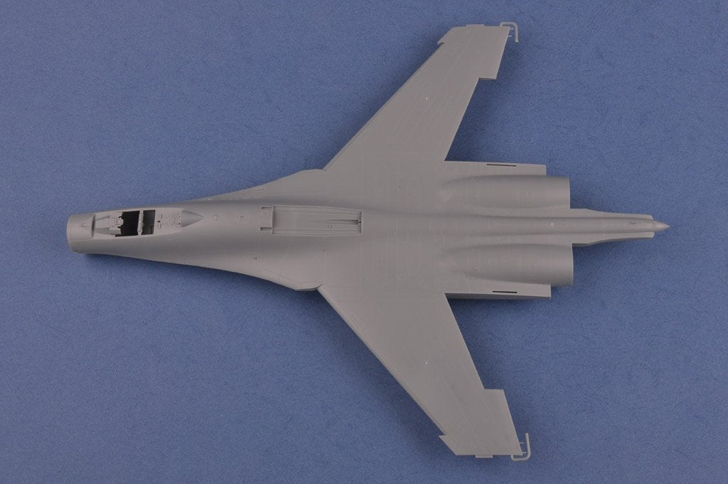 Hobby Boss 81711 Su-27 Flanker B 1/48 – image 5