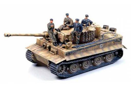 Tamiya 25401 German Tiger I Late Version w/Ace Commander and Crew – image 2