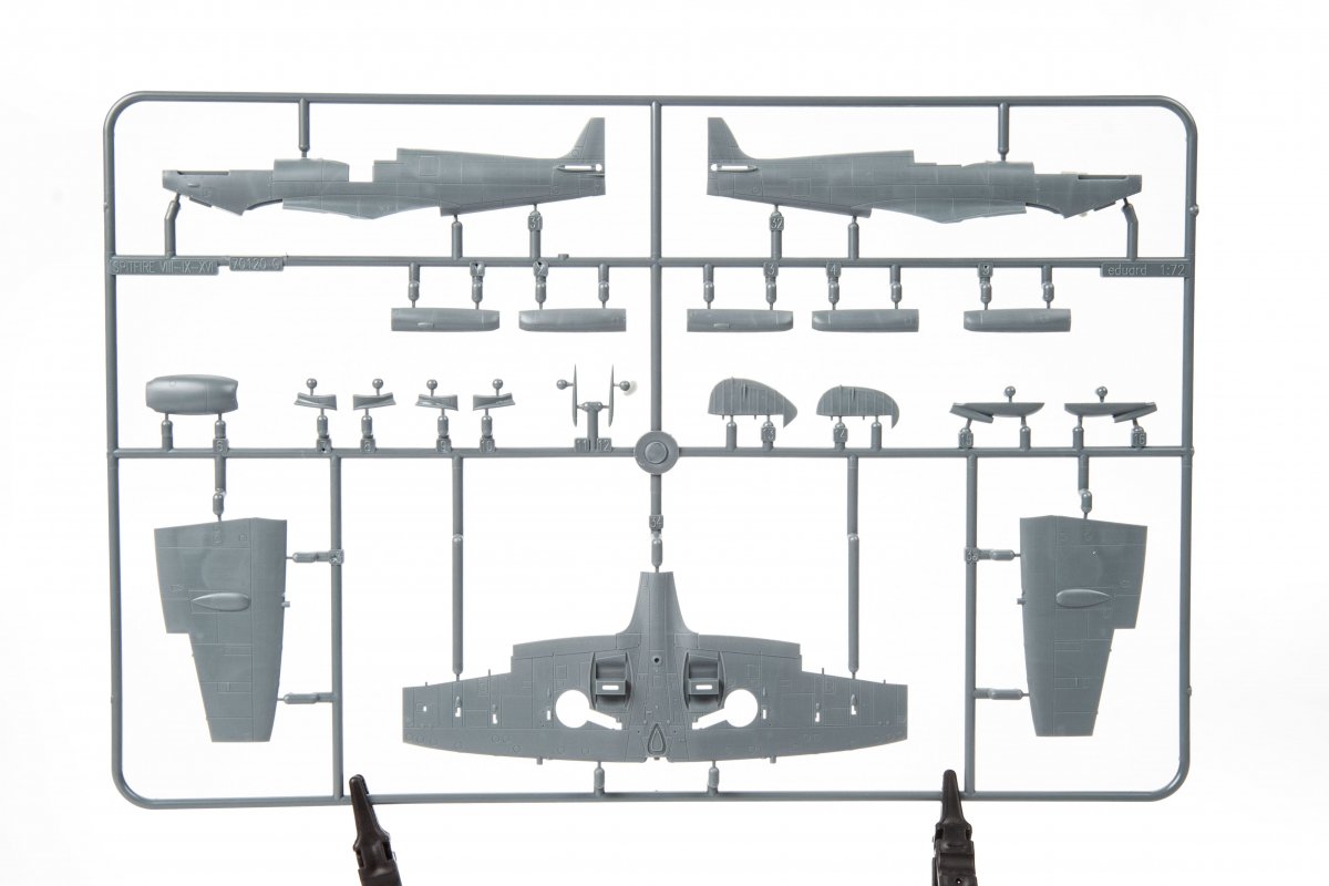 Eduard 7460 Spitfire F Mk. IX 1/72 – image 10