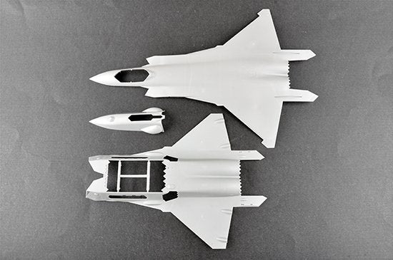 Trumpeter 05811 Chinese J-20 Mighty Dragon 1/48 – imagen 2